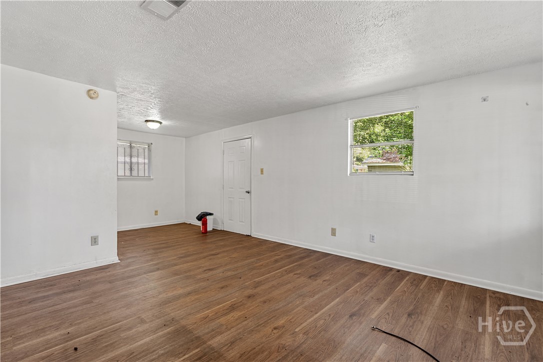 3rd image of 1135 Collins St, Savannah, GA 31404 | MLS# SA362633