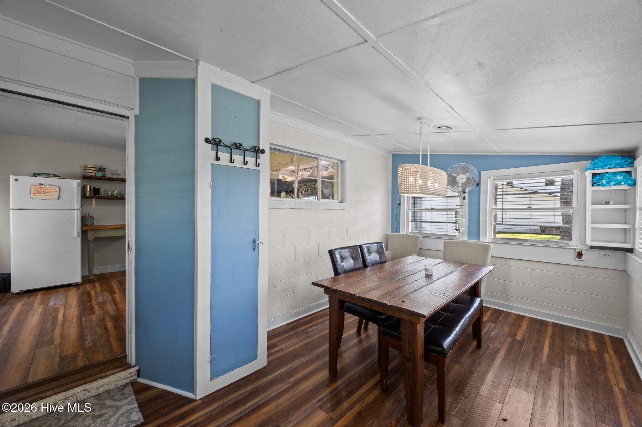 1103 Broad Street Ext,Oriental