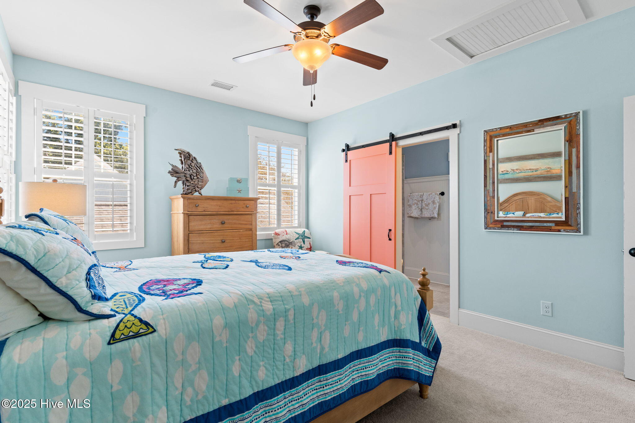 100536977 | Photo 42