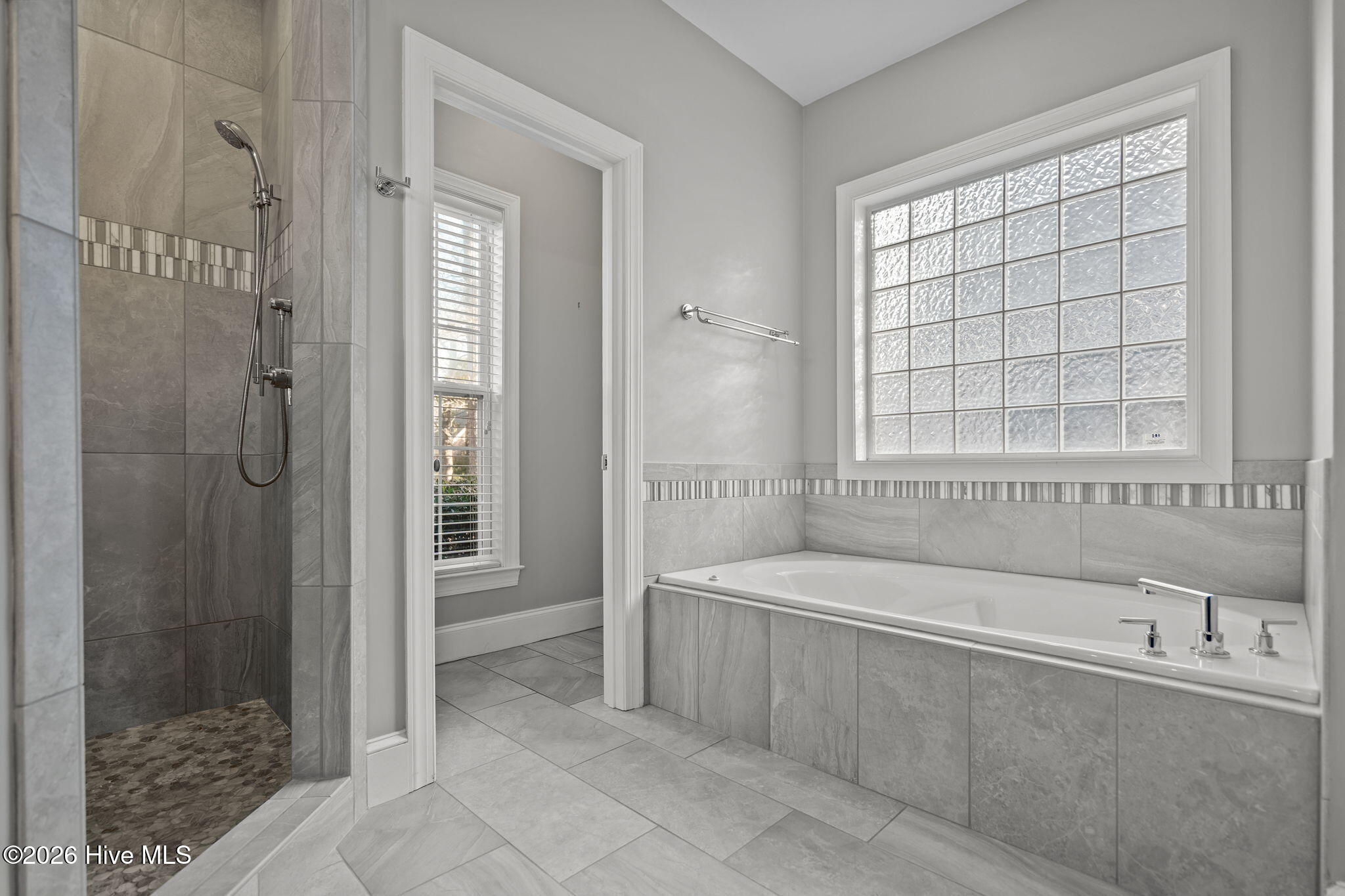 100552731 | Photo 32