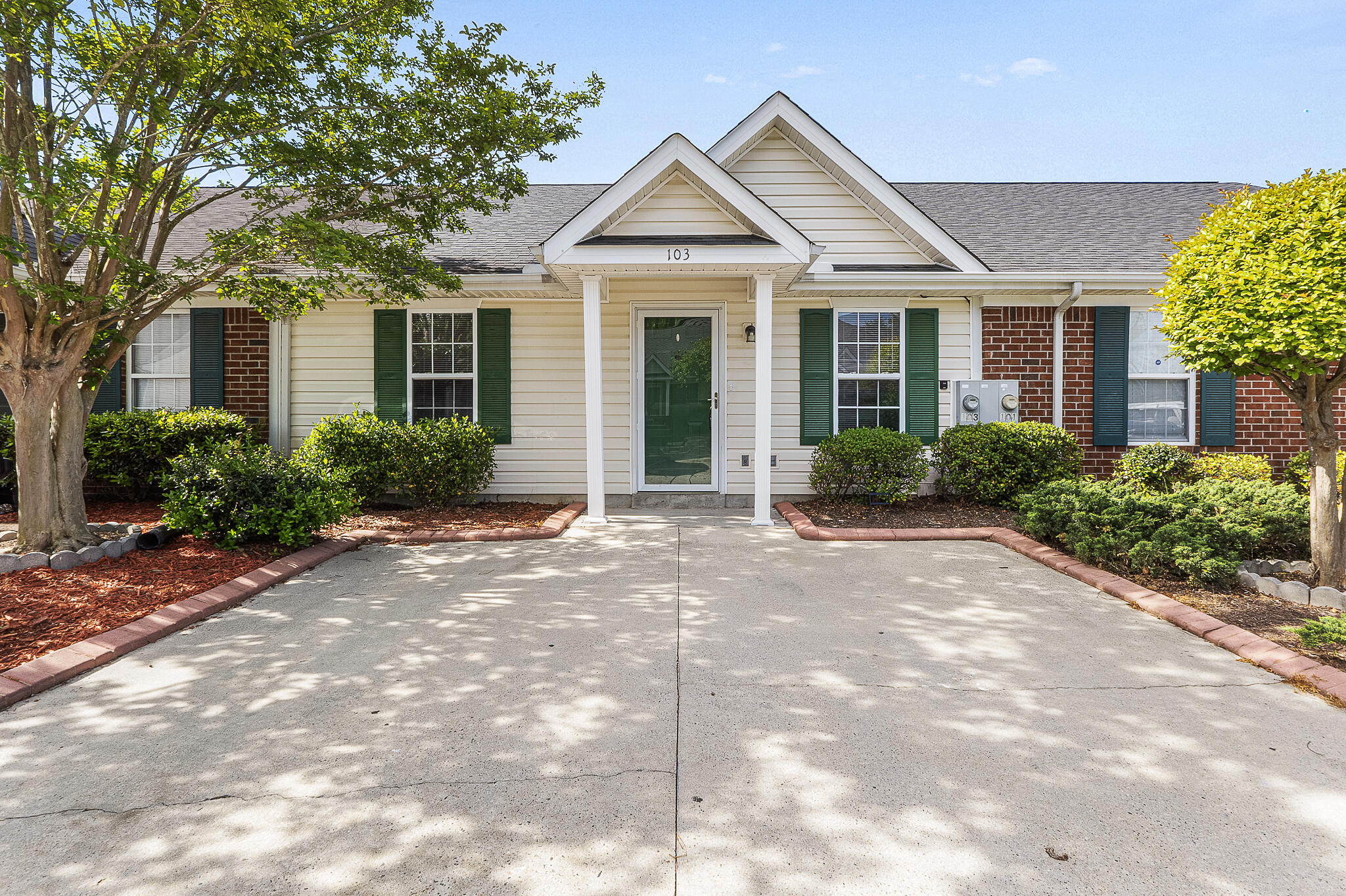 411 Myrtlewood Circle, Jacksonville, NC, 28546