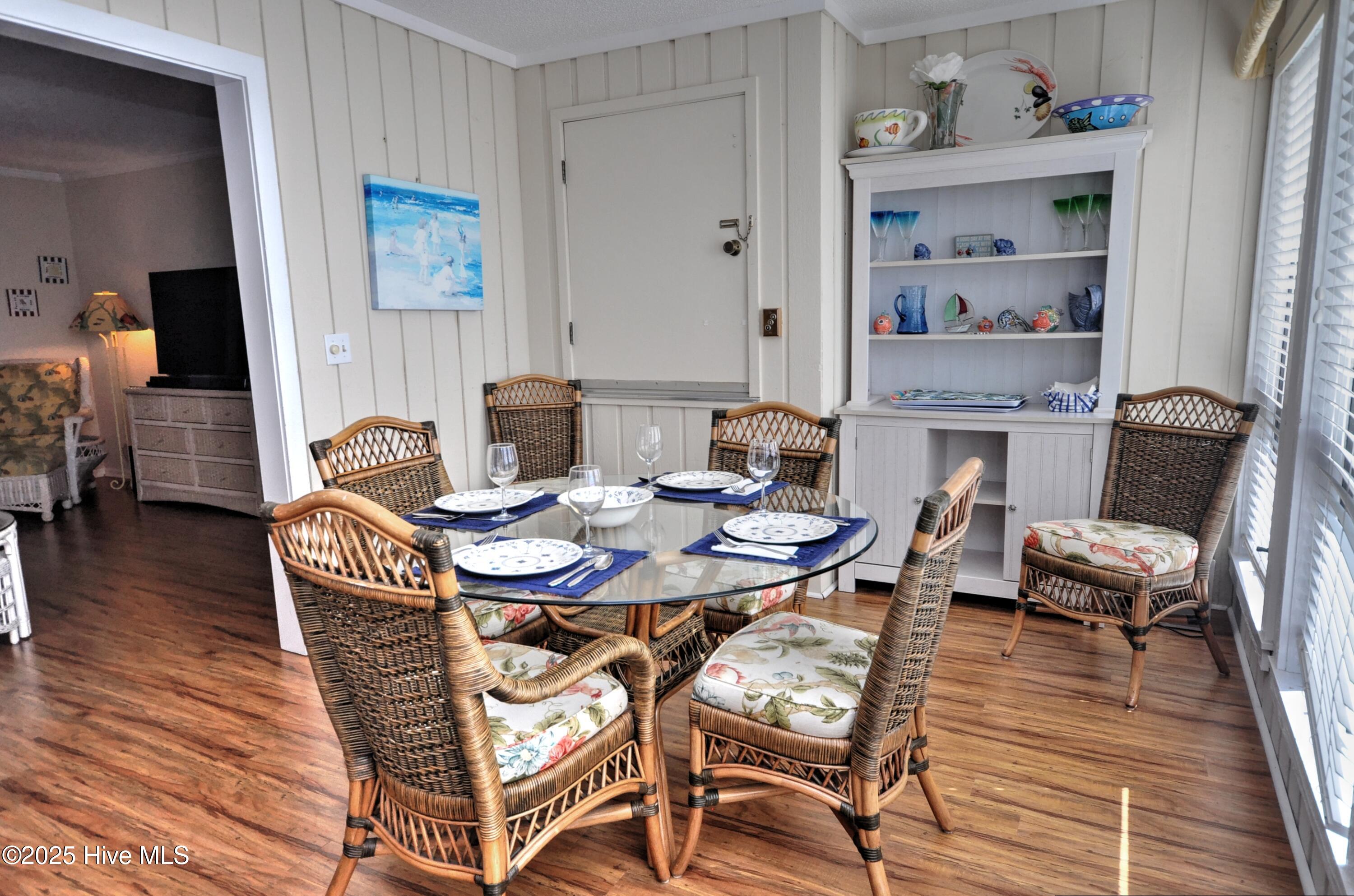 100541549 | Photo 13