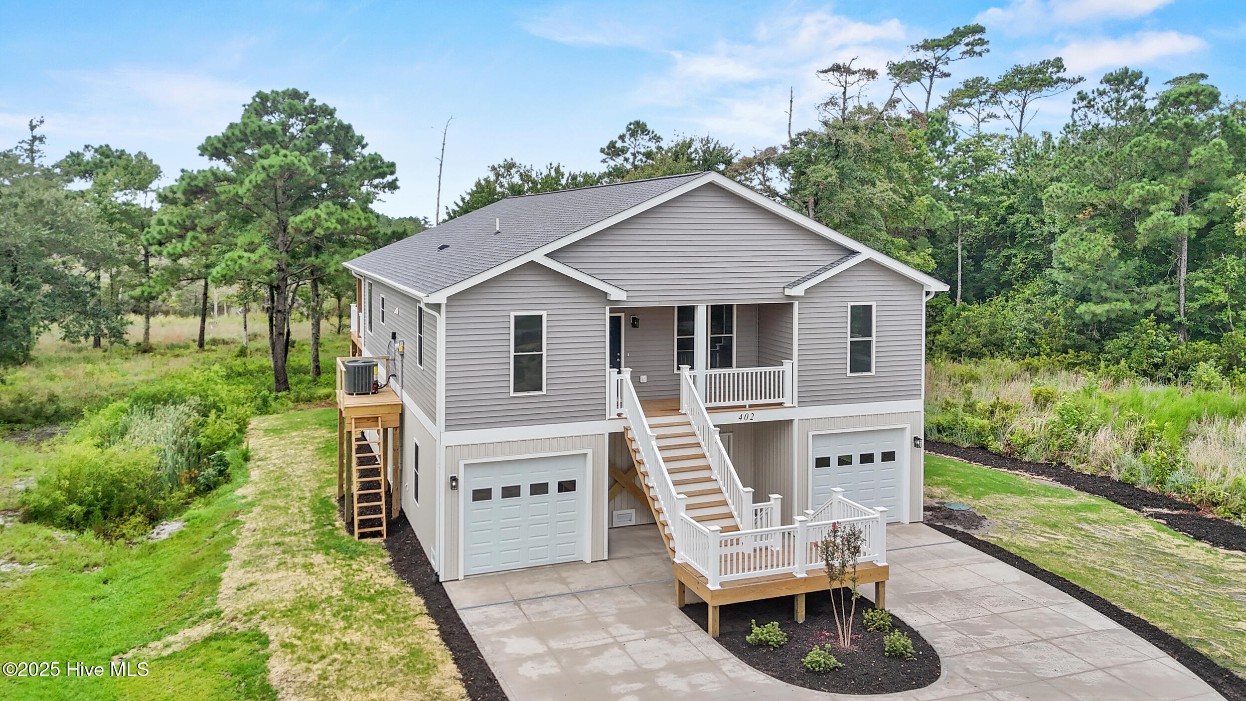 100524139 | Photo 33