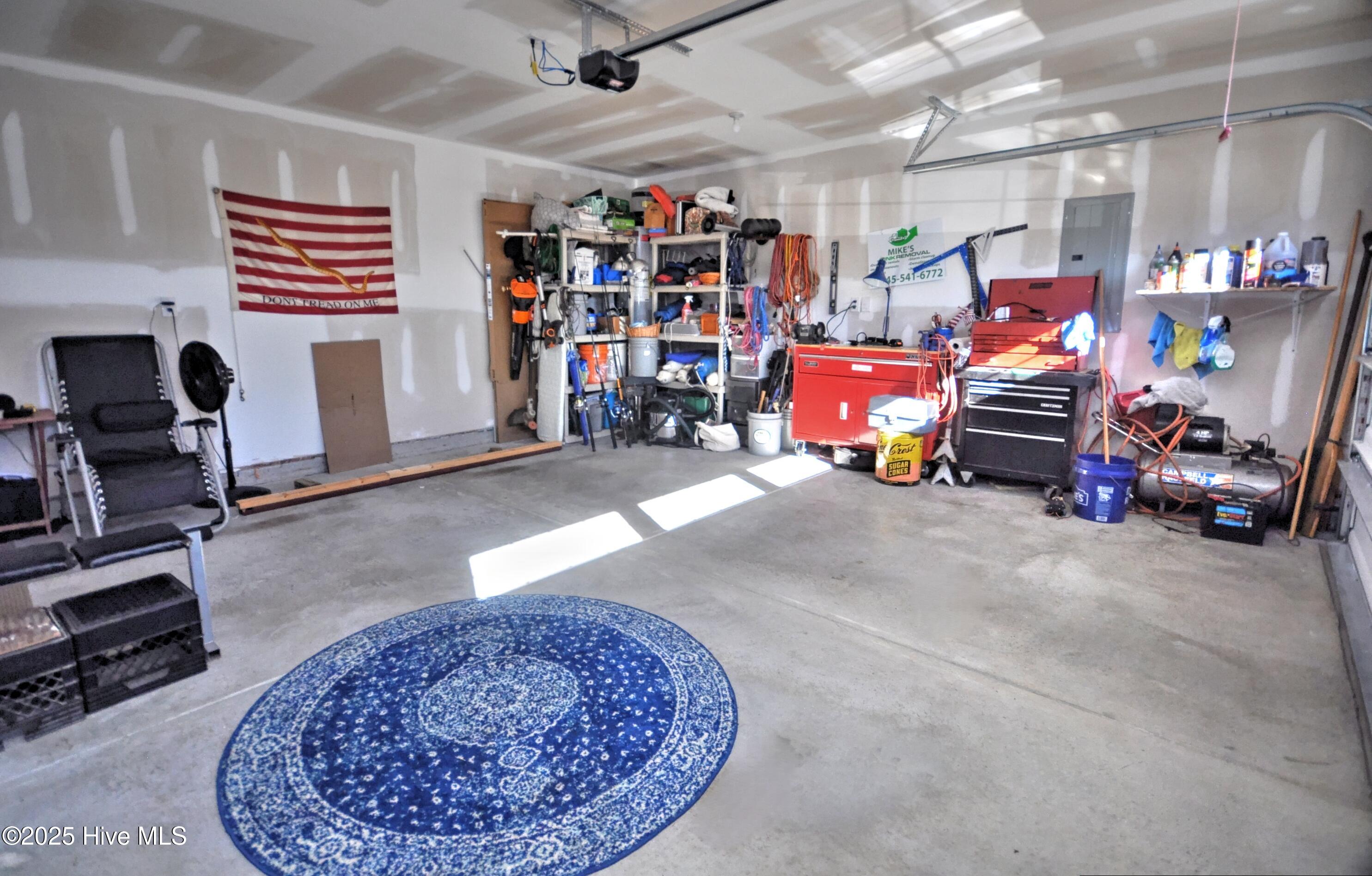 100542136 | Photo 26