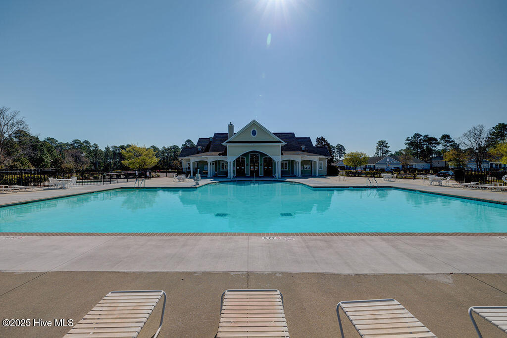 100539935 | Photo 43