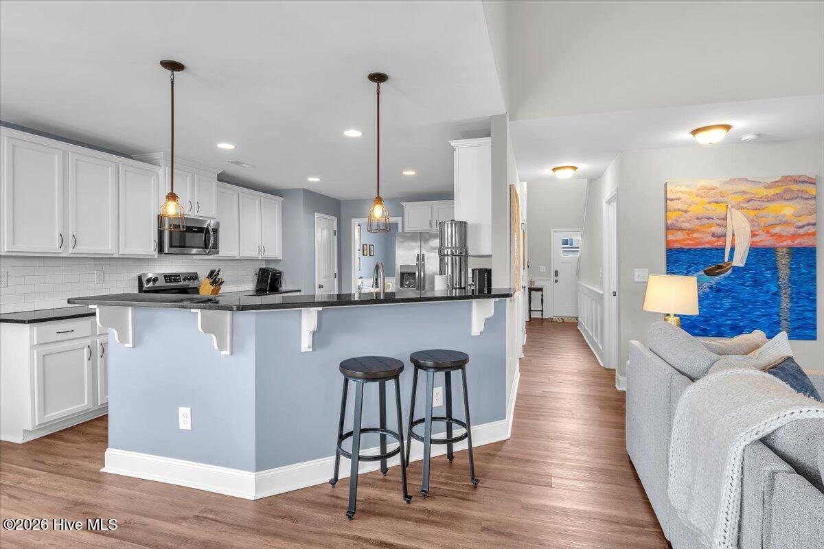 100558740 | Photo 25