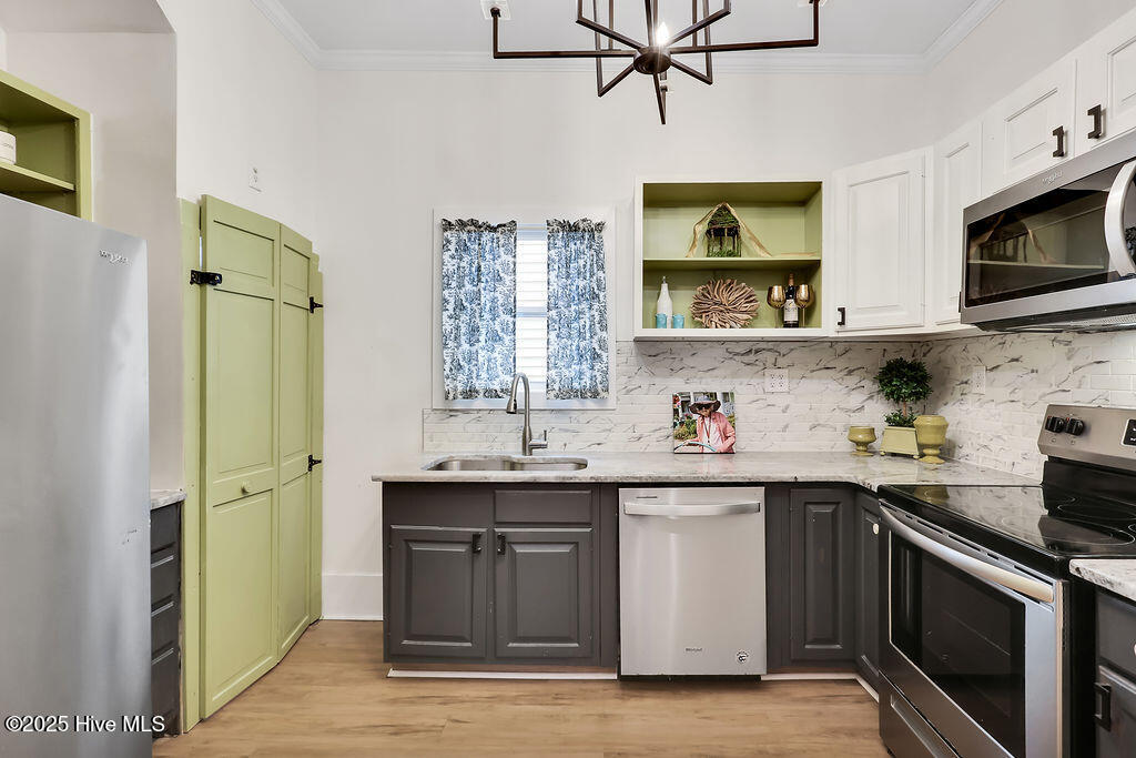 100544727 | Photo 18