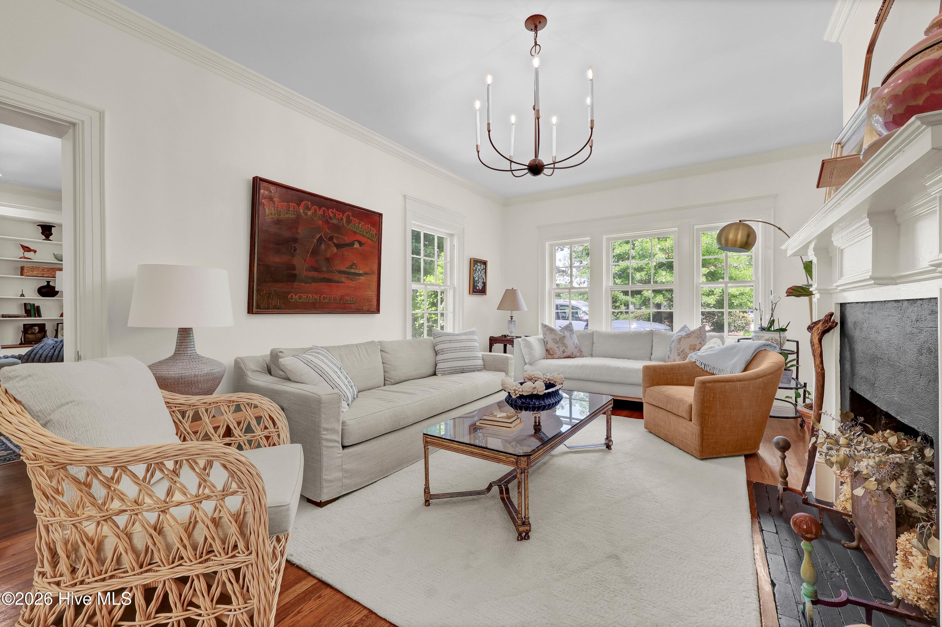 100570649 | Photo 14