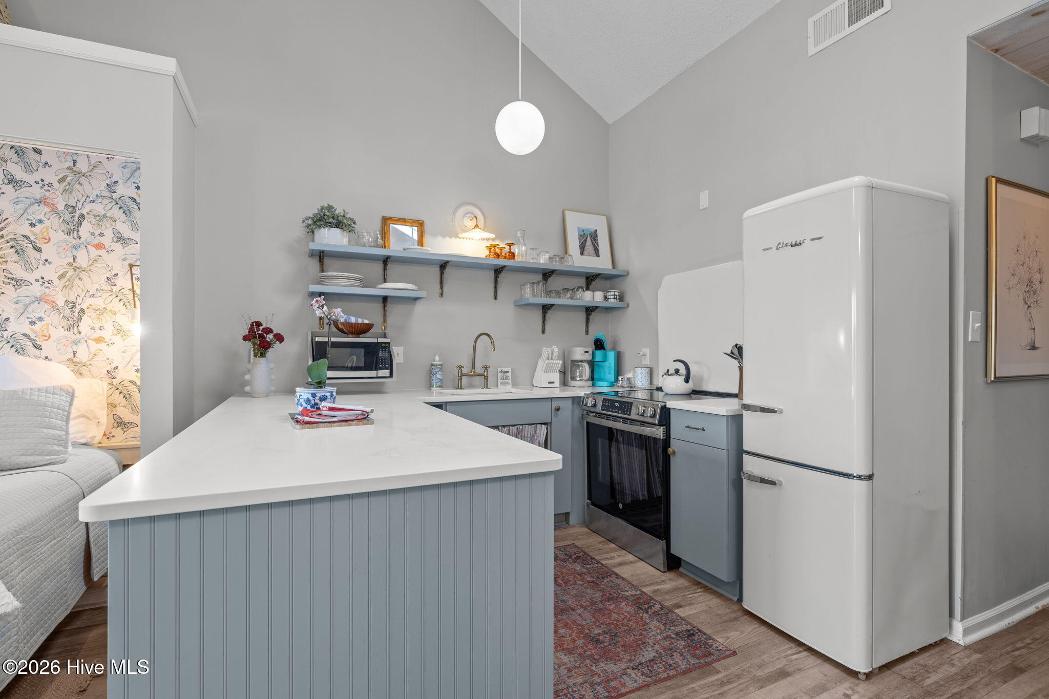 100552475 | Photo 13