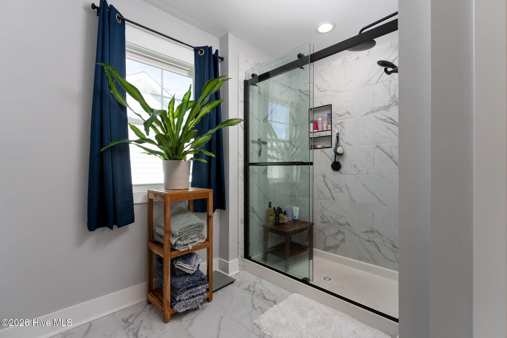 100555152 | Photo 28