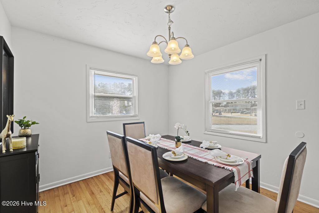 100553306 | Photo 10