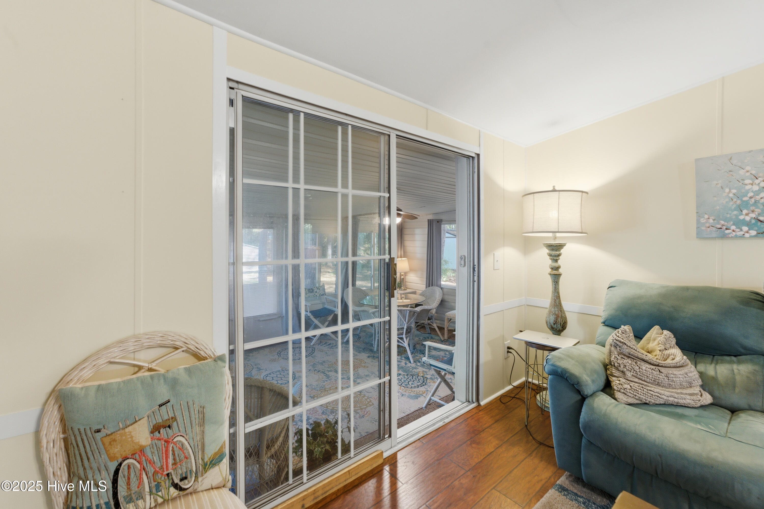 100538513 | Photo 54