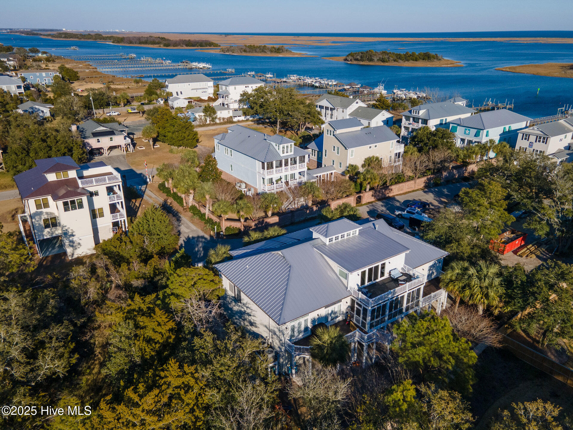 100521291 | Photo 77