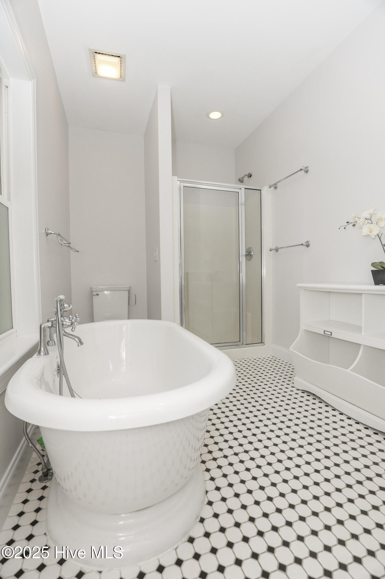 100530782 | Photo 31