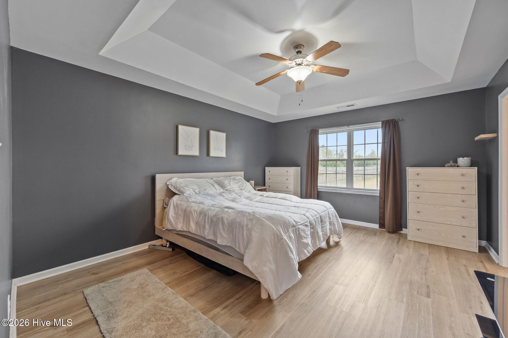 100562235 | Photo 21