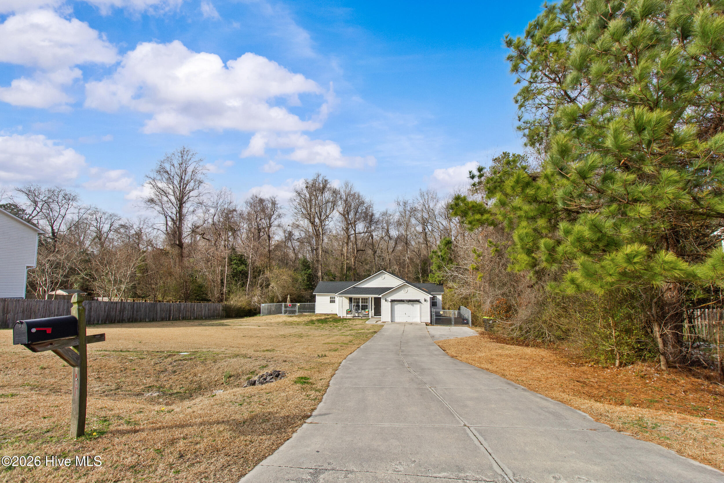 100548560 | Photo 28