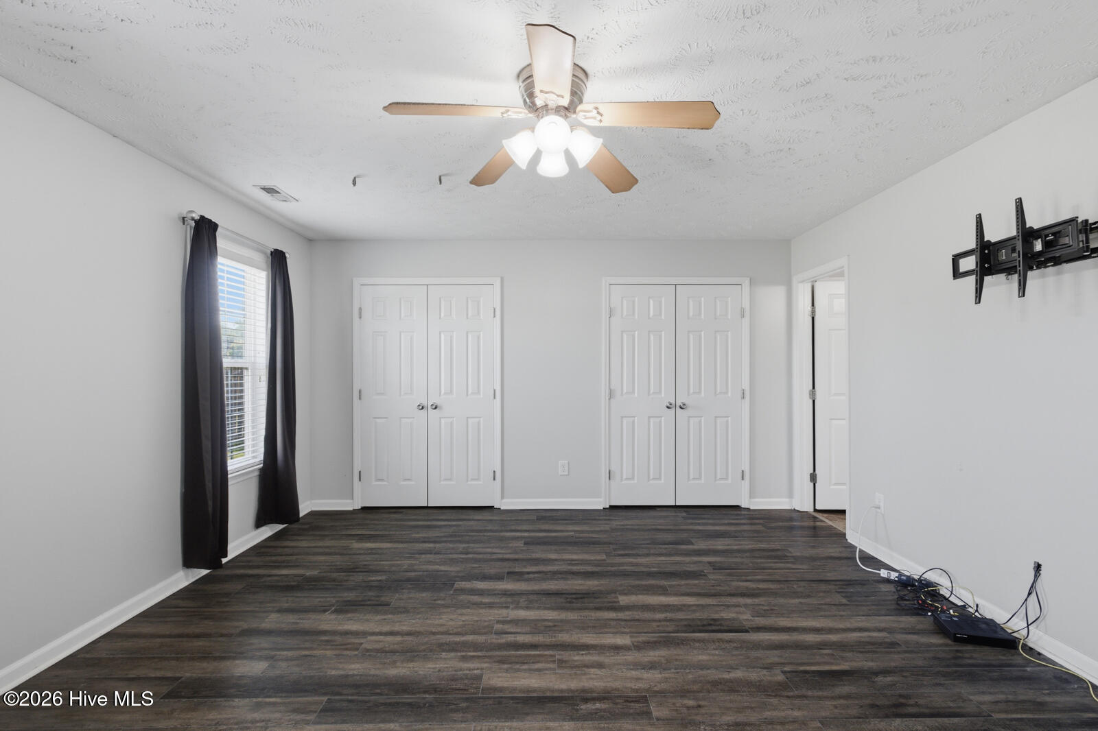 100569948 | Photo 14