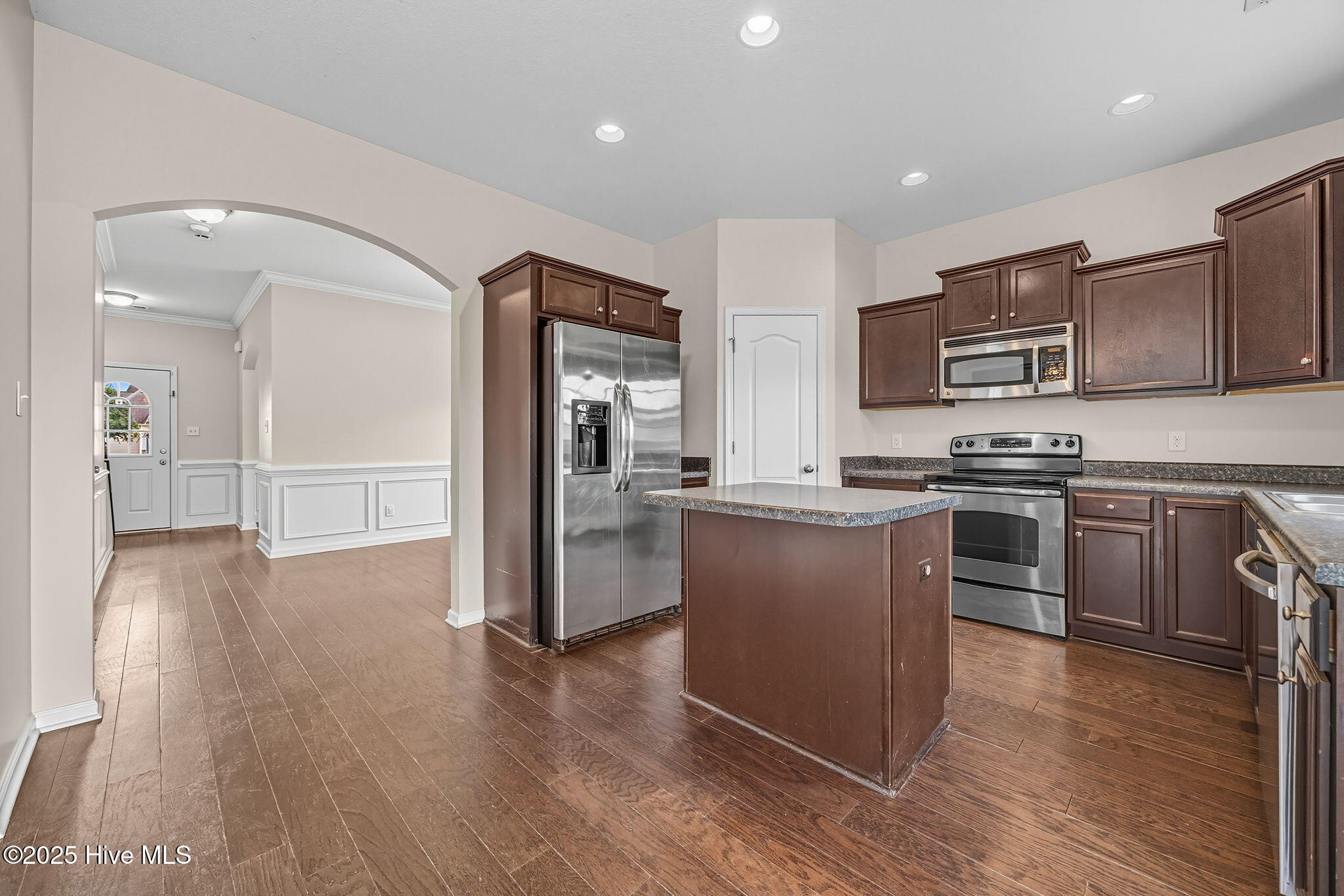 100532057 | Photo 10