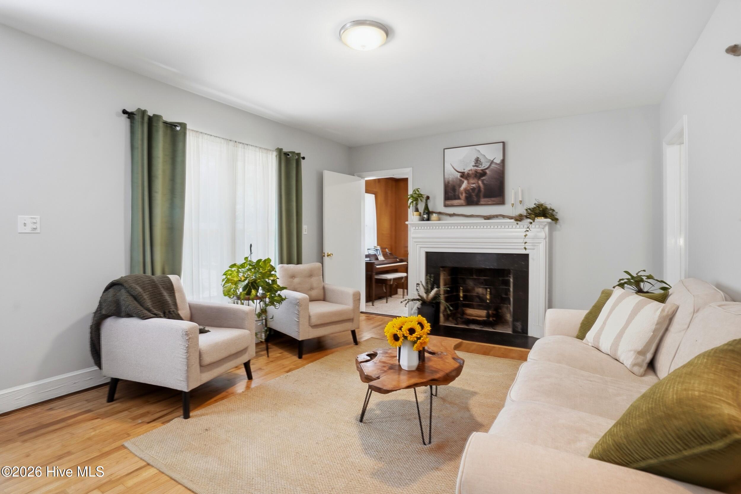 100566091 | Photo 10