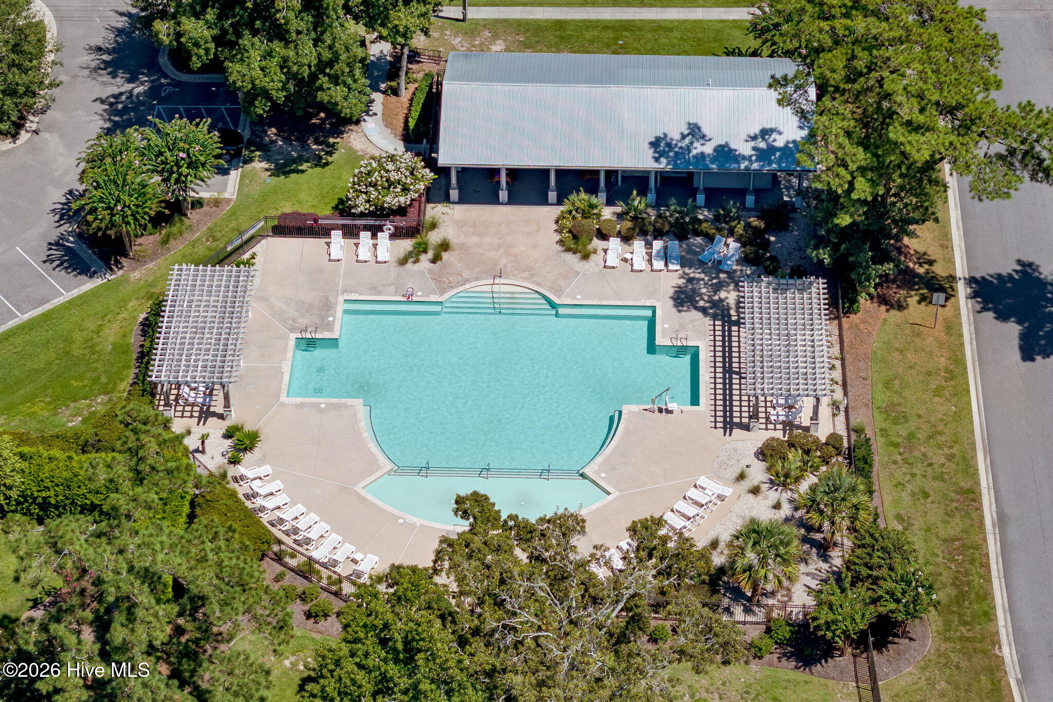 100564713 | Photo 62