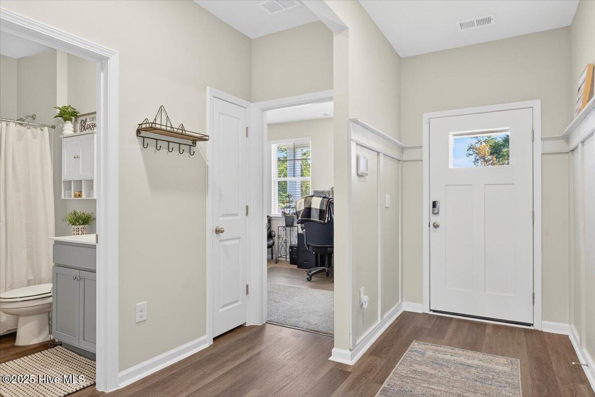 100542039 | Photo 23