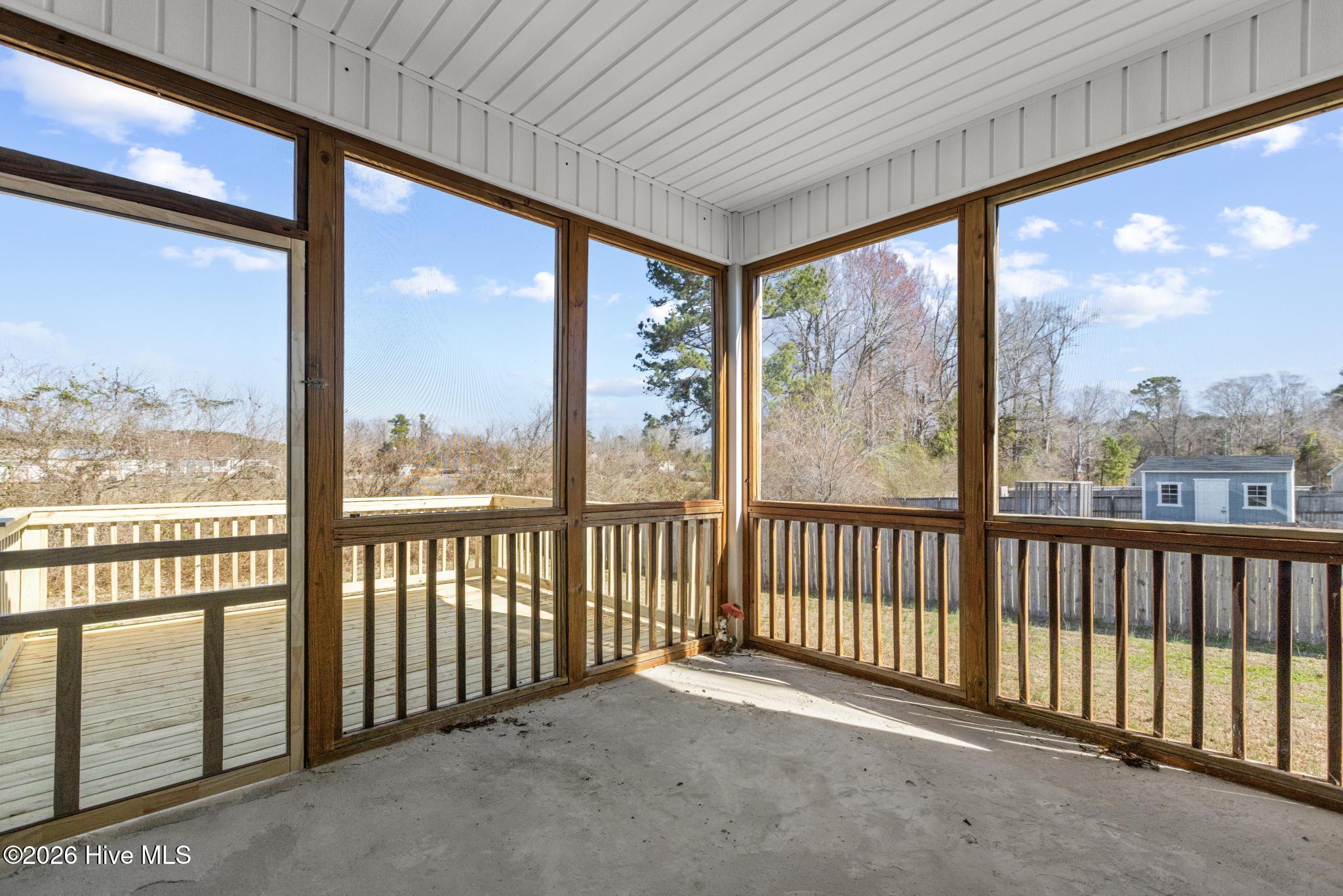 100556955 | Photo 29