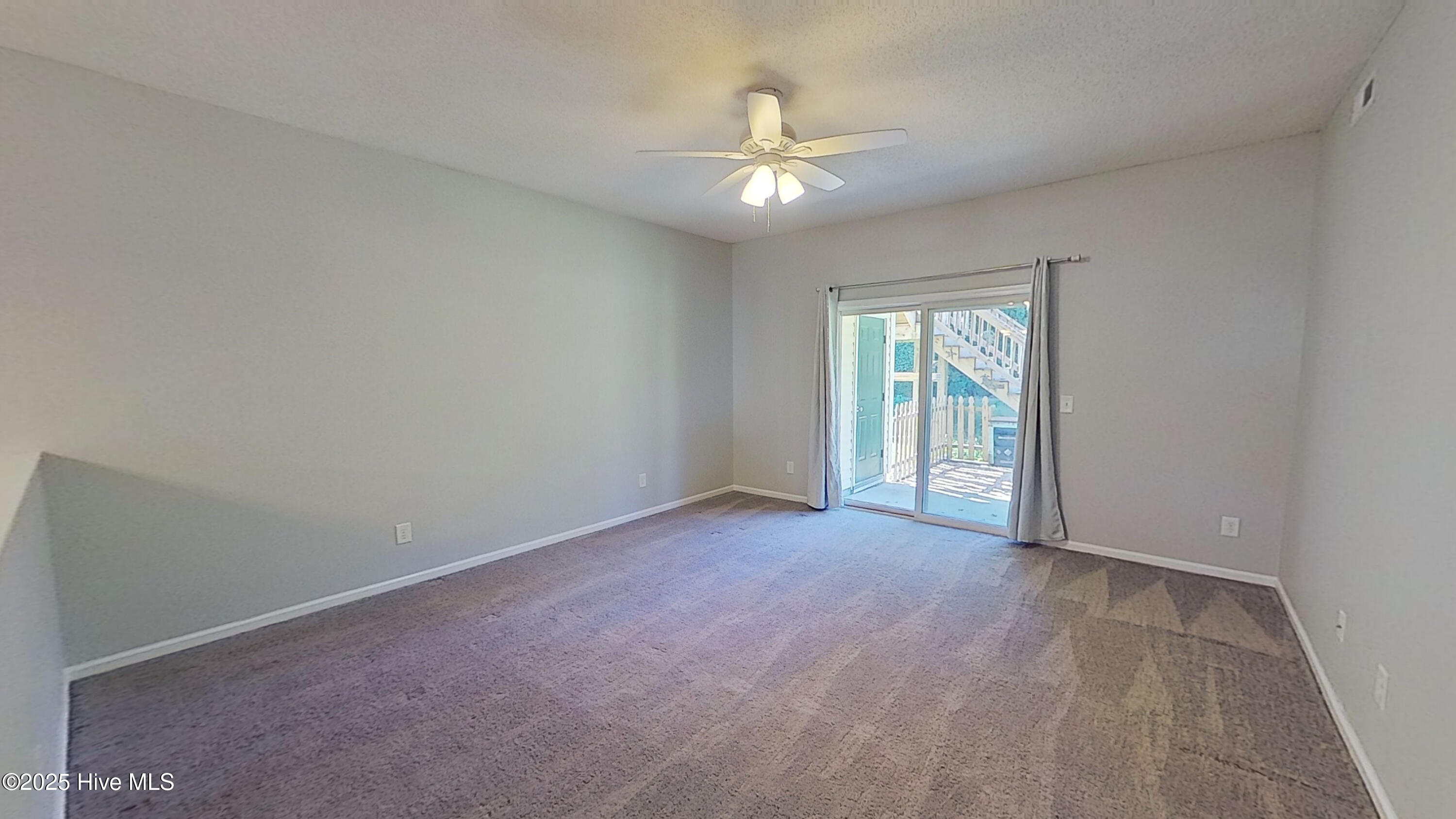 4613 Mcclelland Drive UNIT F-104, Wilmington, NC, 28405