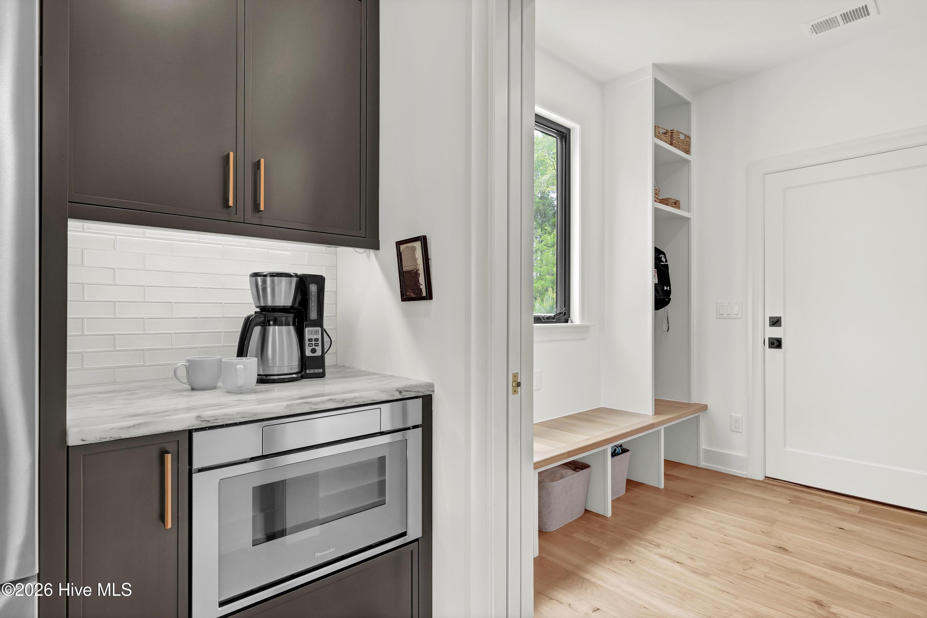 100565656 | Photo 12