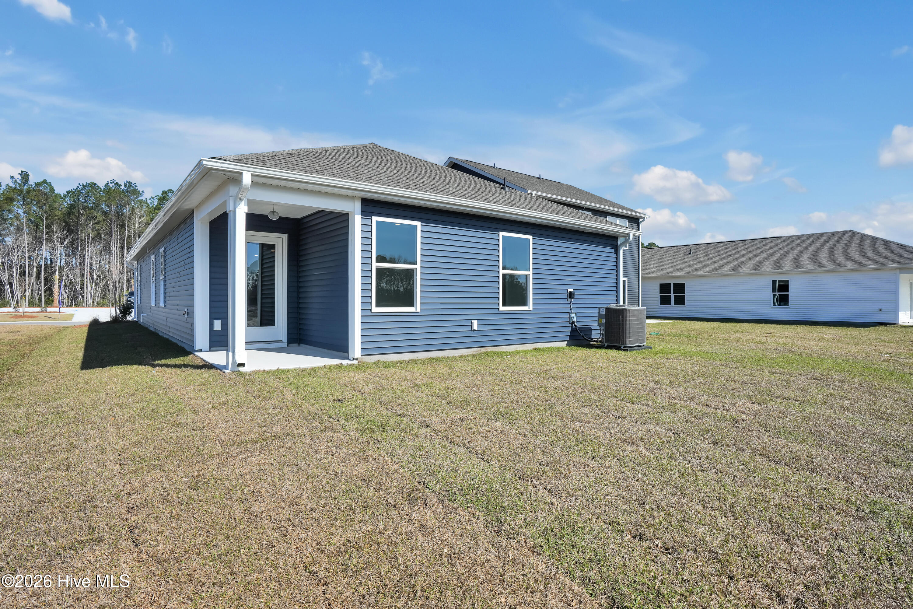 100545392 | Photo 30