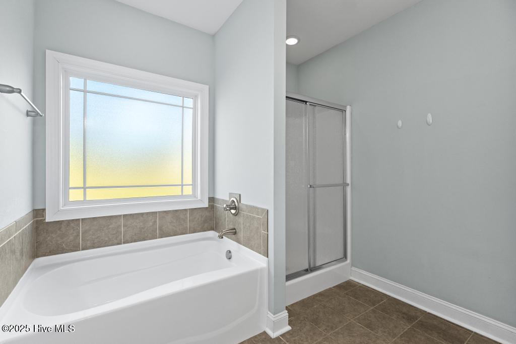 100535283 | Photo 13