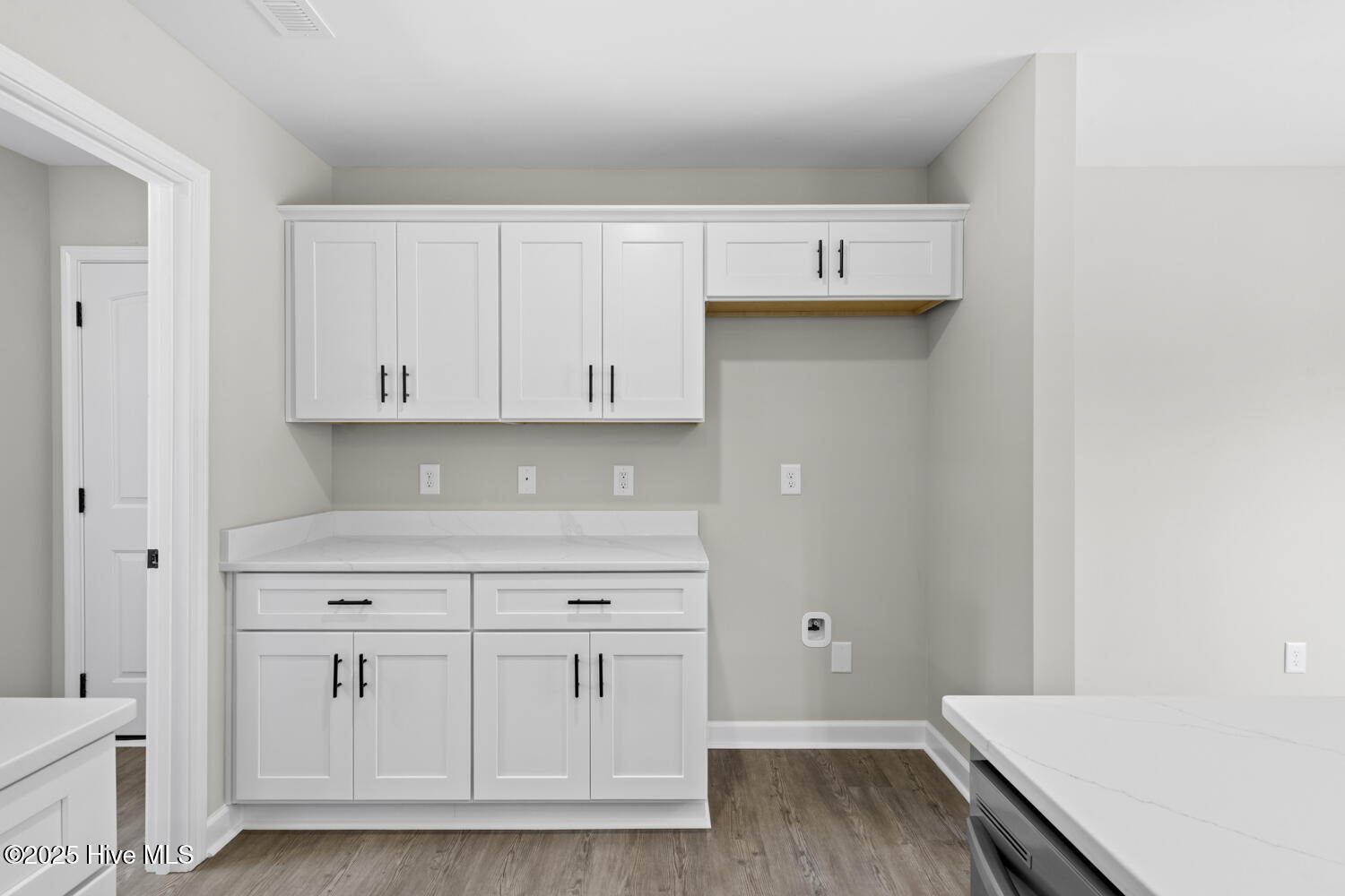 100539623 | Photo 12