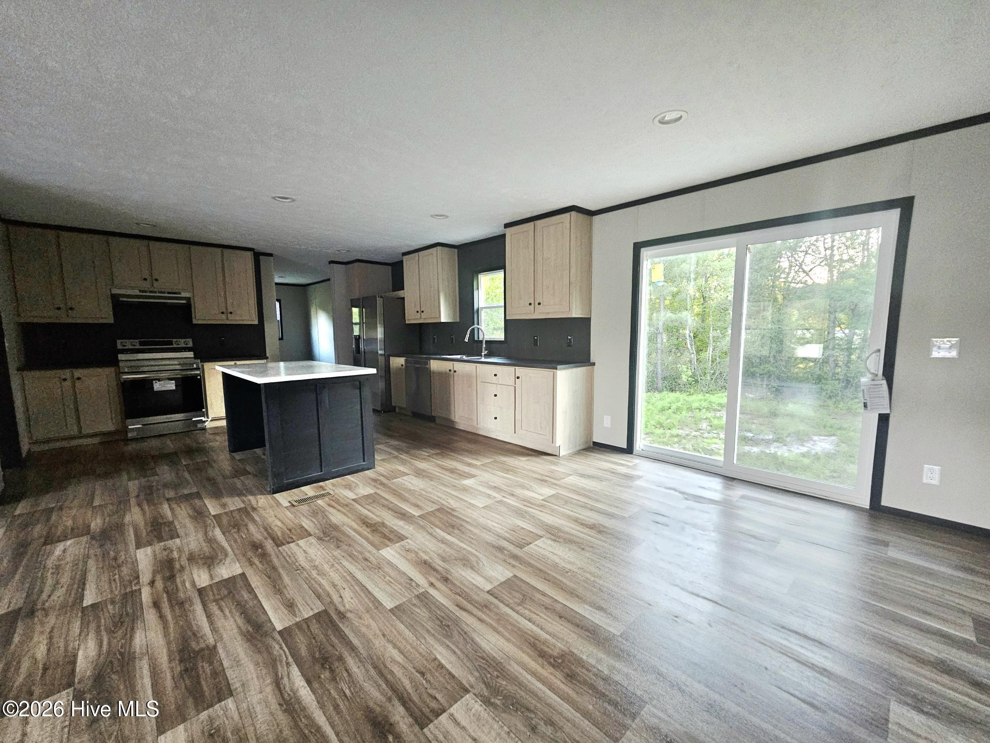 100565039 | Photo 28