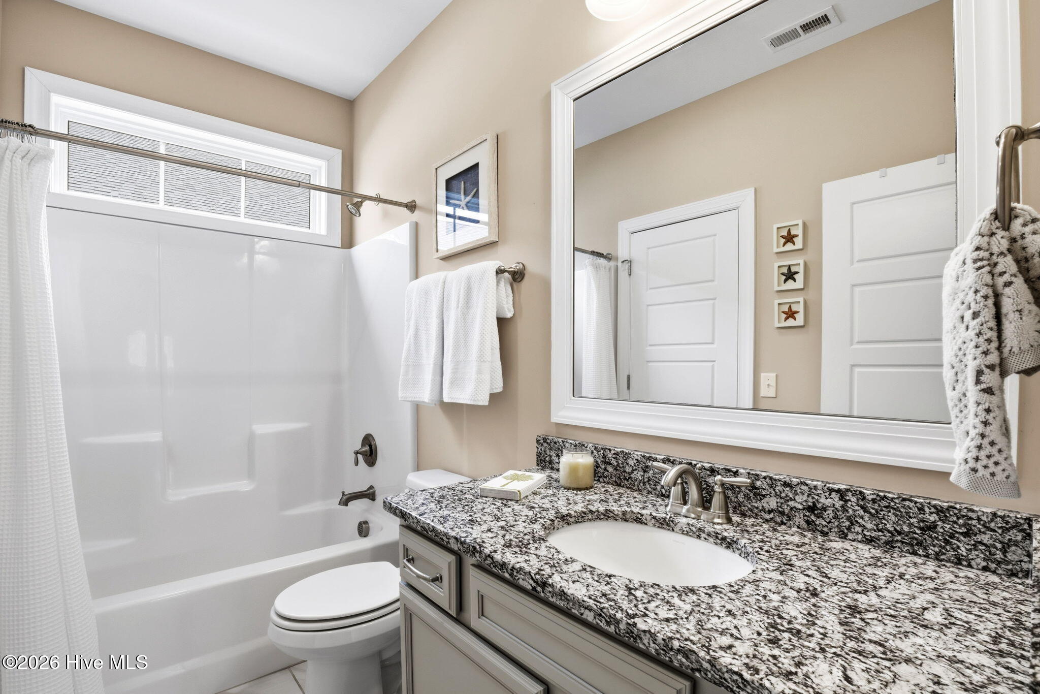 100554036 | Photo 50