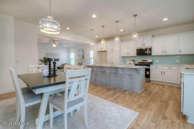 100563707 | Photo 11