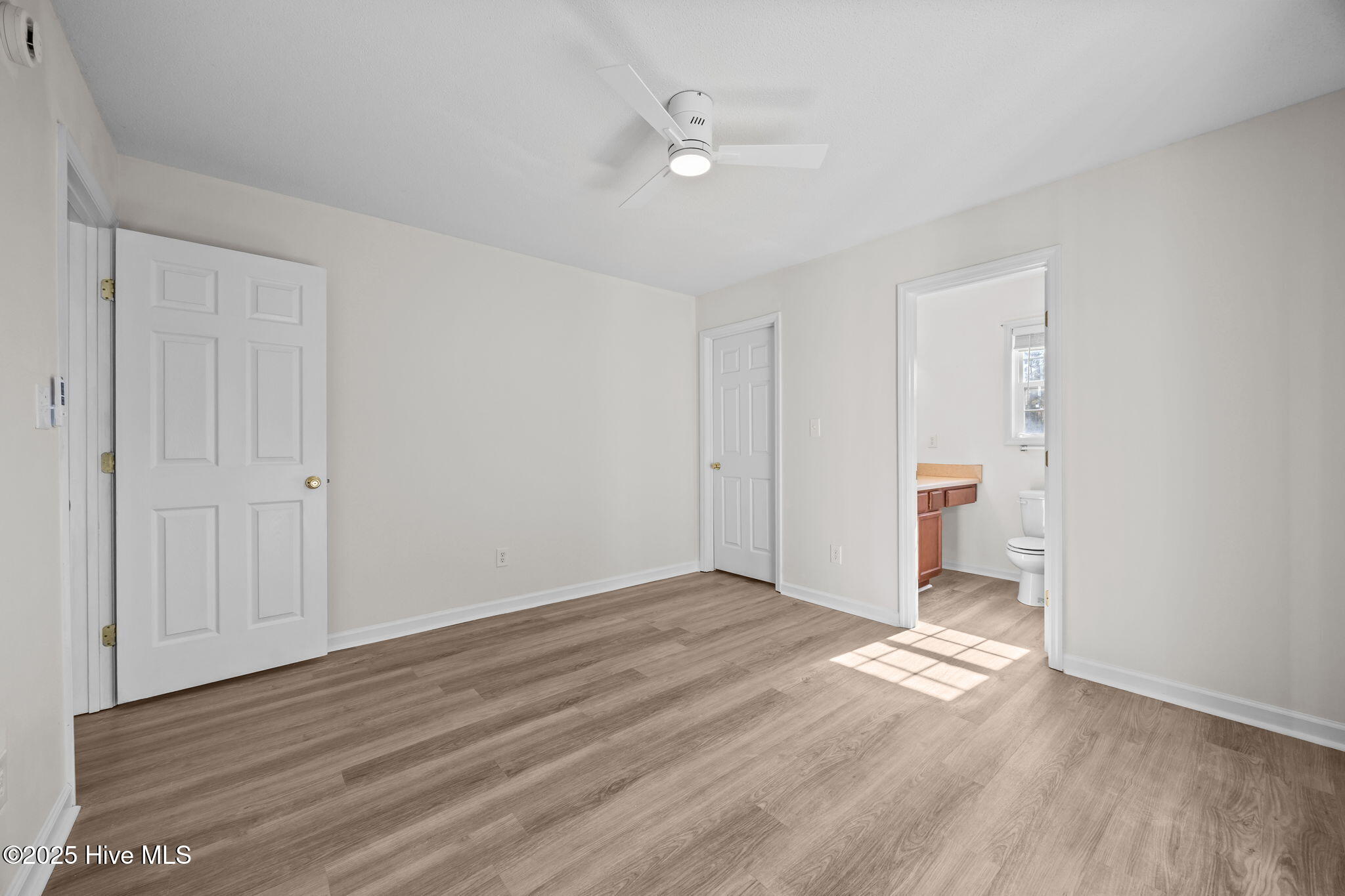 100541602 | Photo 20