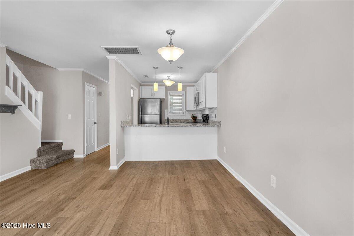 100568234 | Photo 12