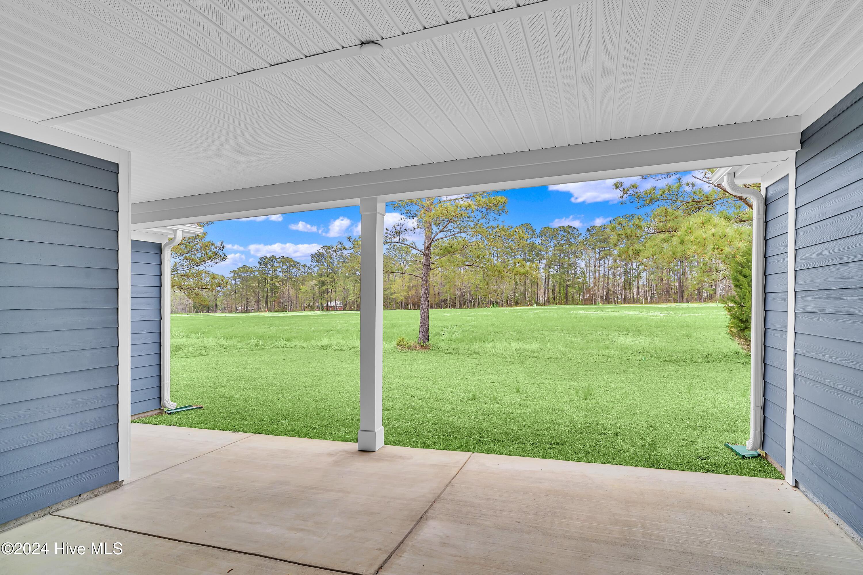 100476127 | Photo 15