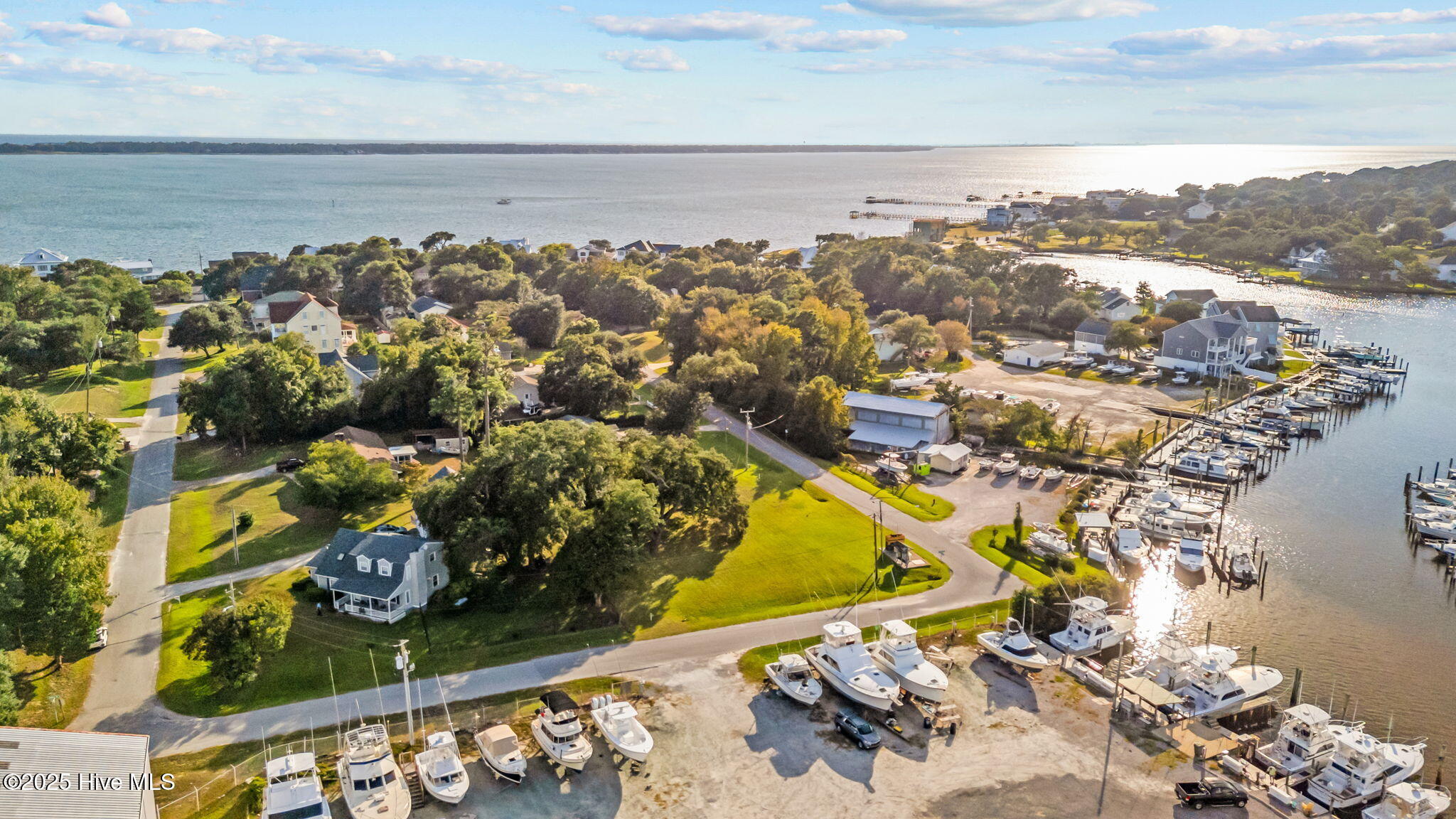 201 1 Pensacola Avenue,Morehead City