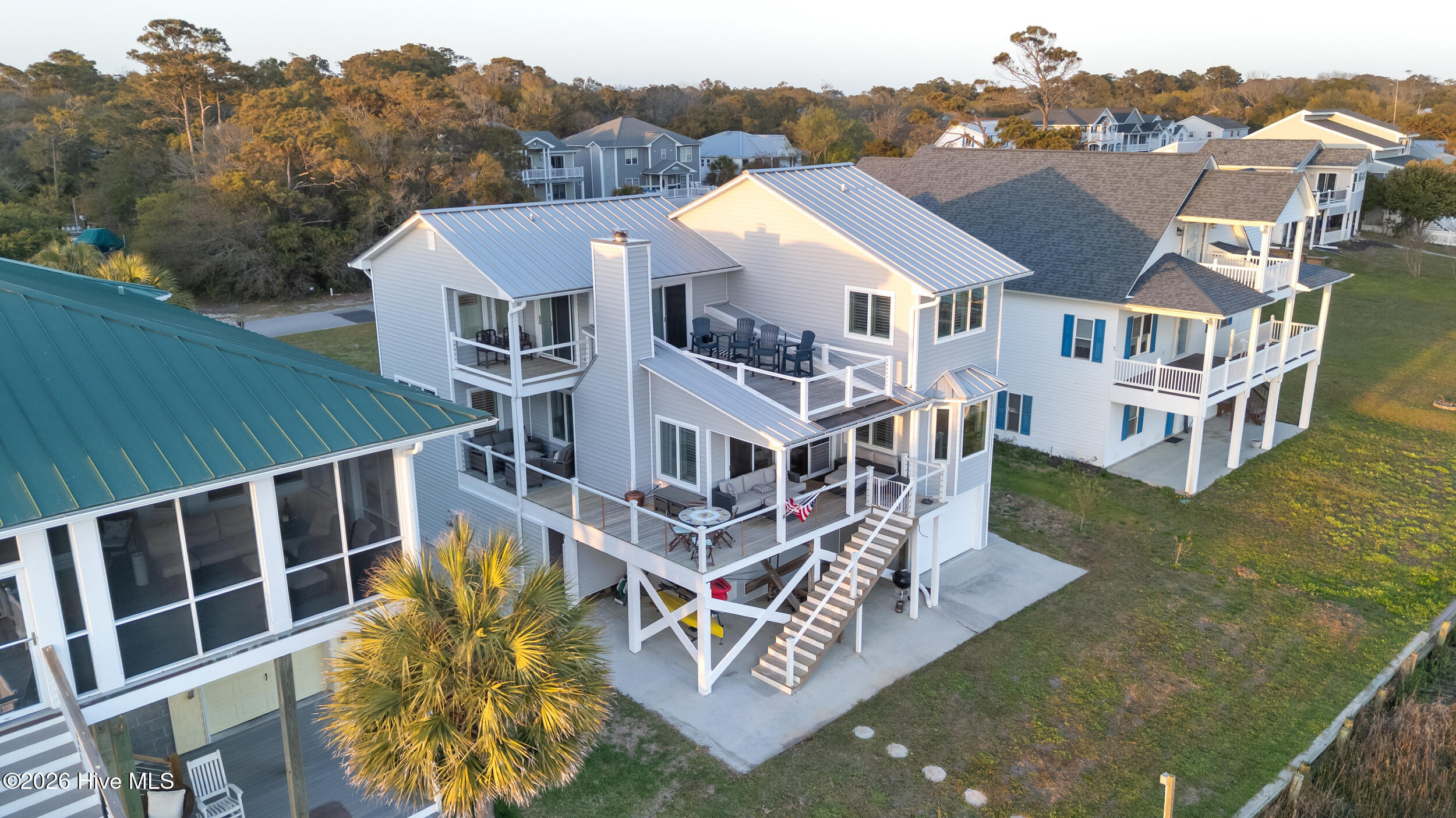 100564811 | Photo 80