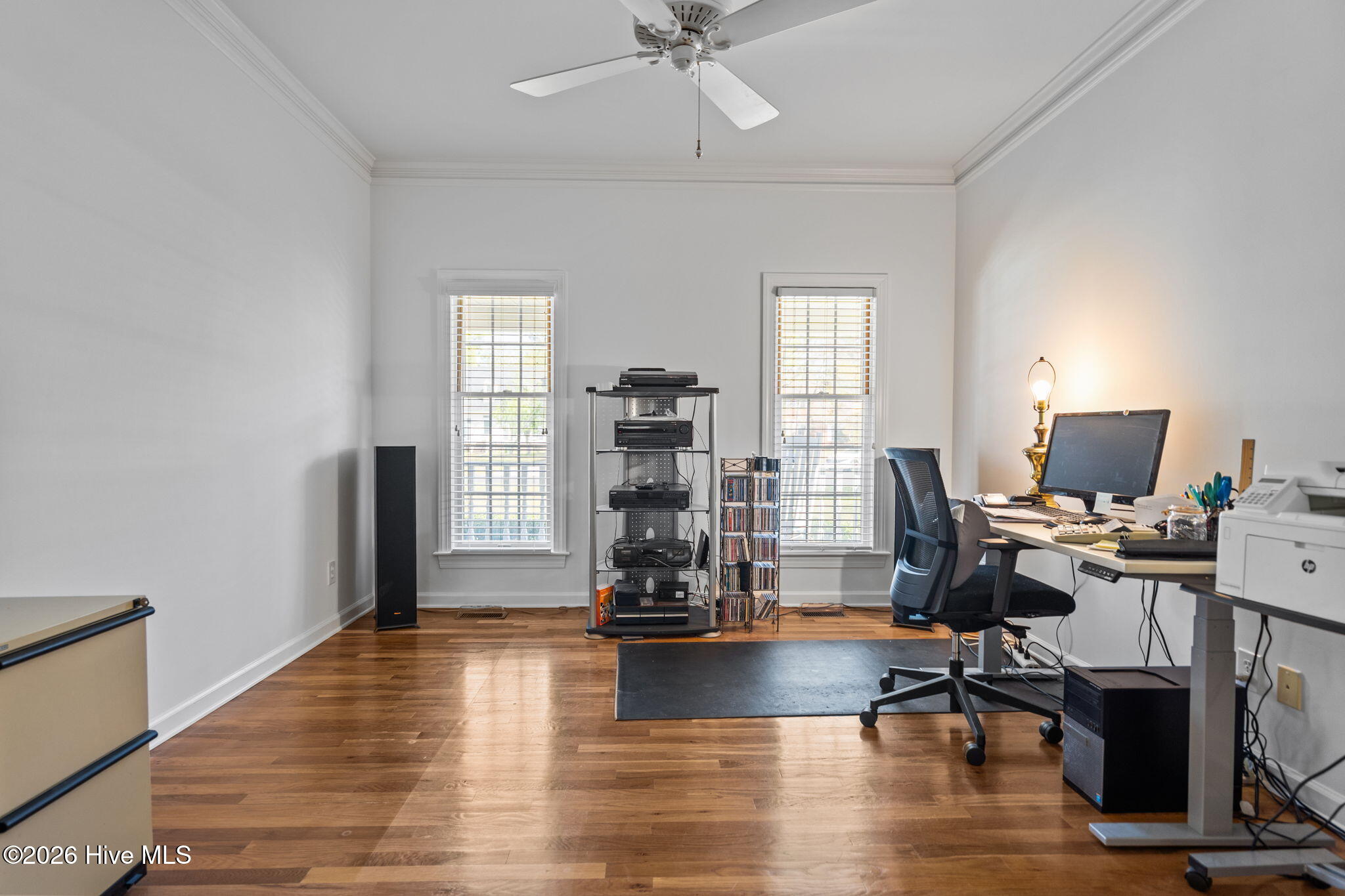 100564345 | Photo 16