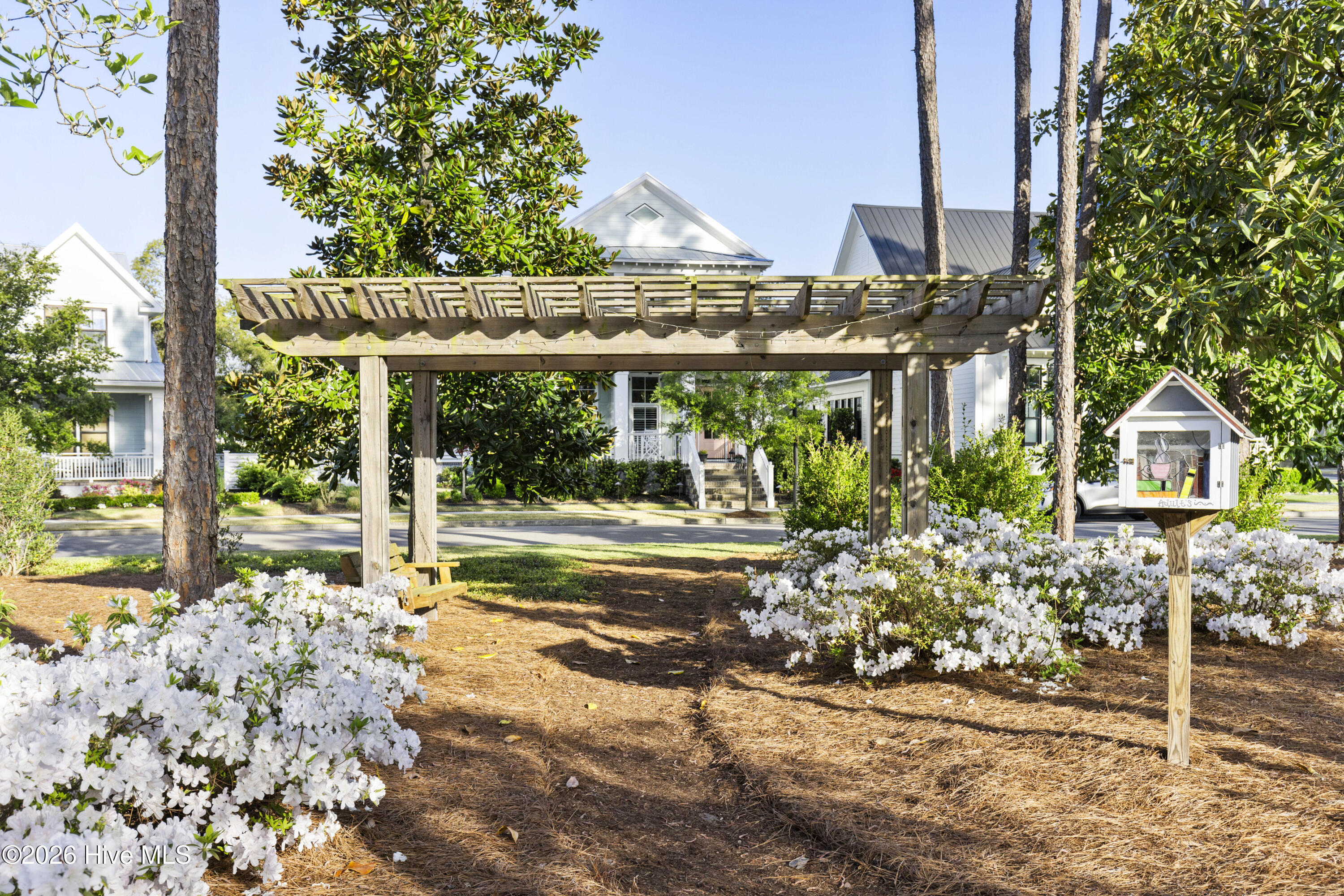 100573366 | Photo 84
