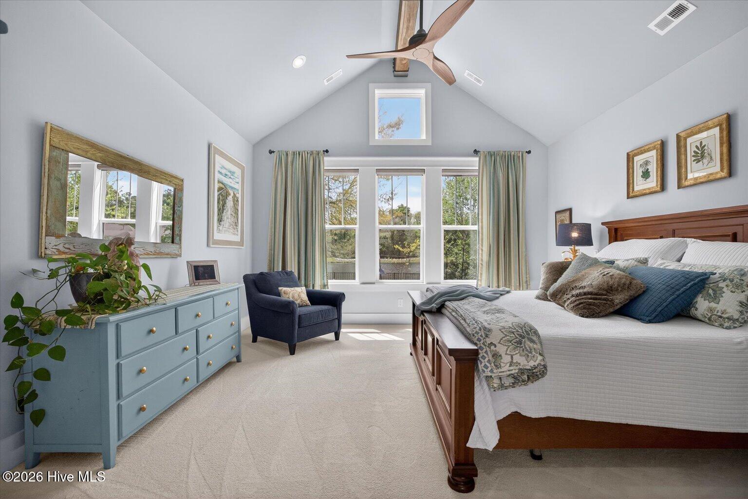 100566266 | Photo 34