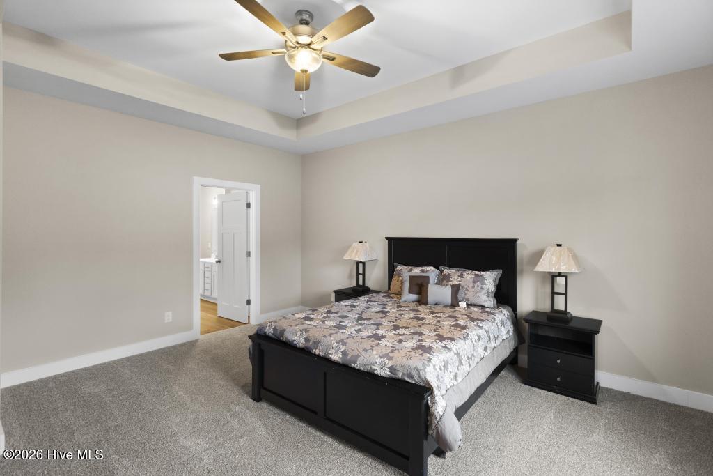 100552933 | Photo 25