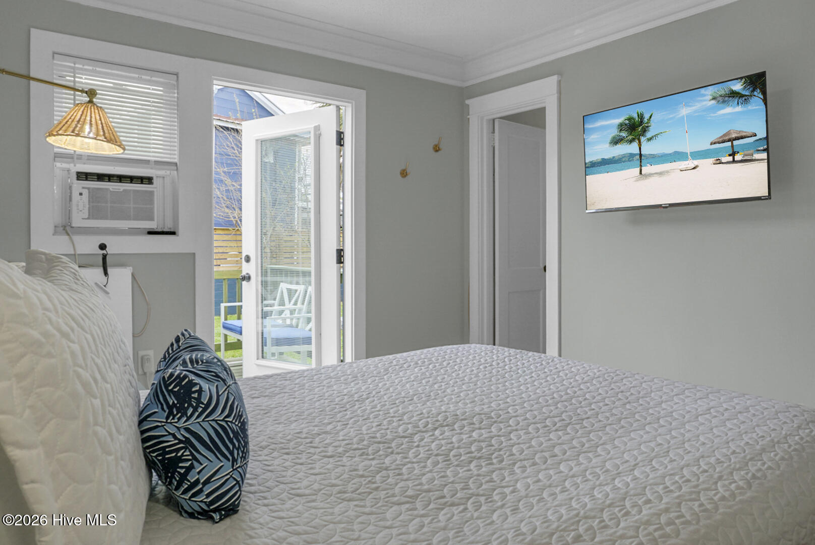 100555839 | Photo 18