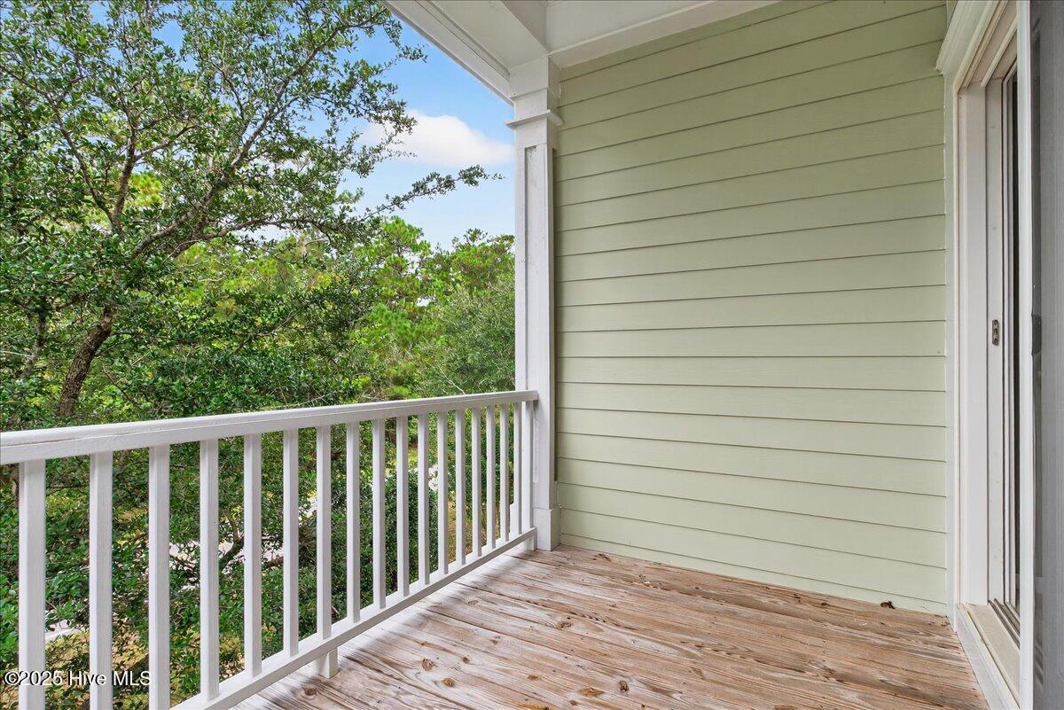 100534230 | Photo 48