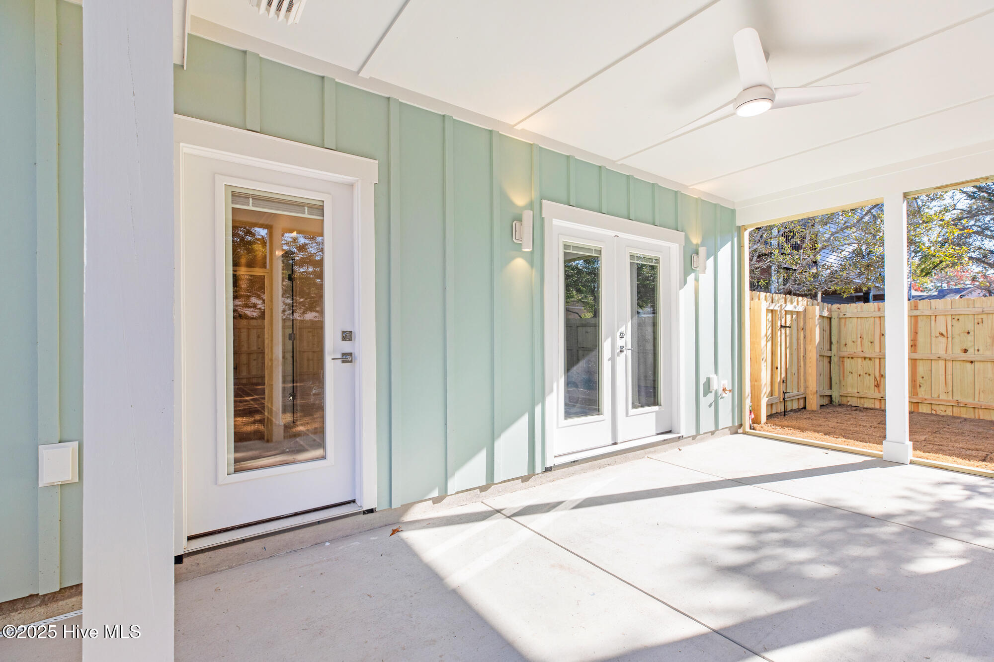 100514744 | Photo 54