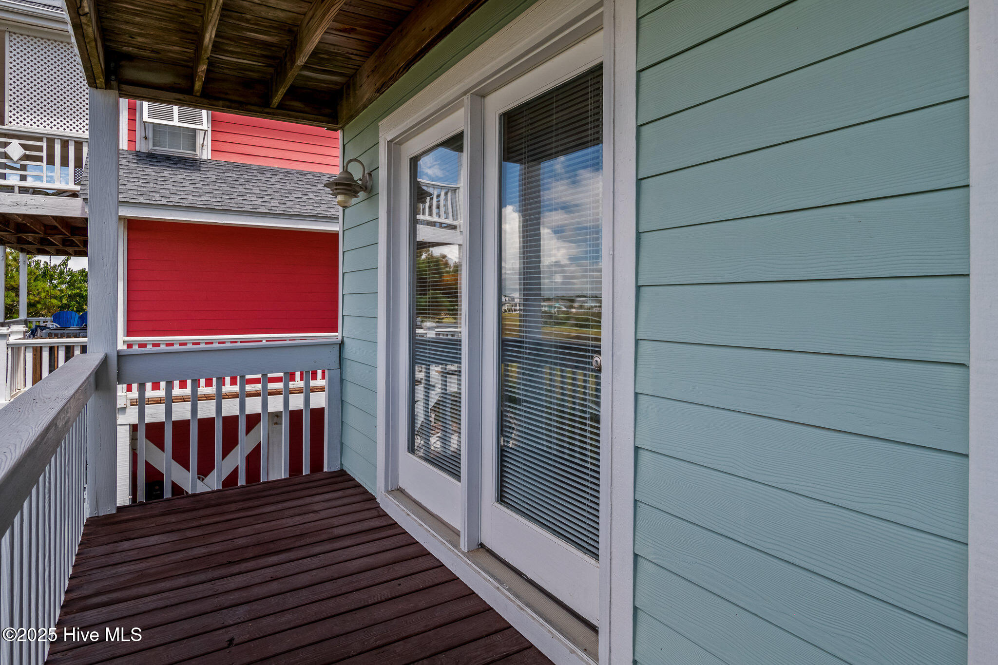 100515764 | Photo 53