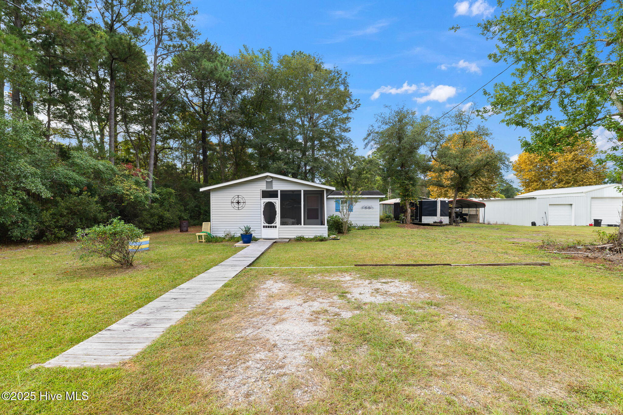 1-web-or-mls-GI - 669 Gervais St SE - Li