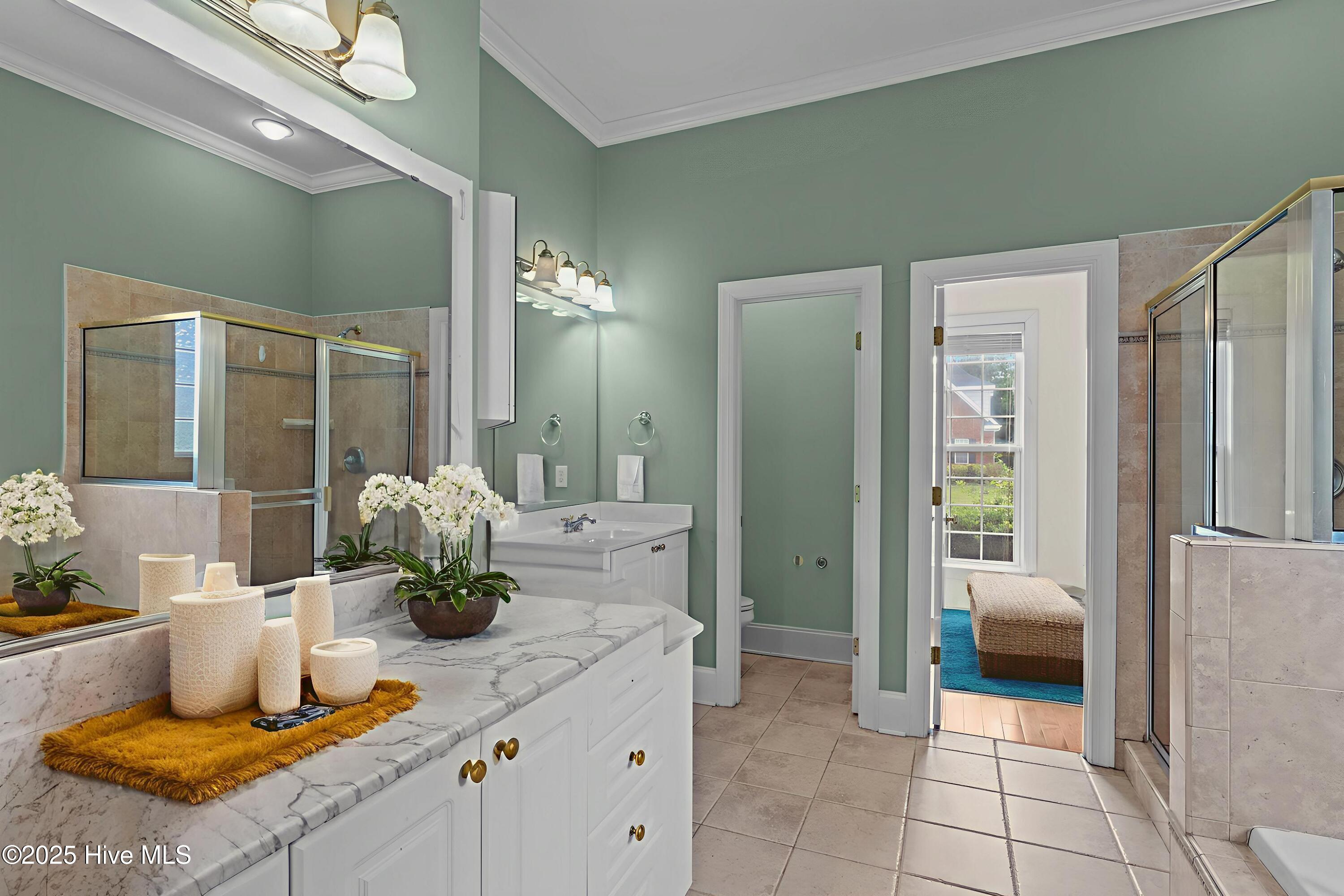 100538095 | Photo 15