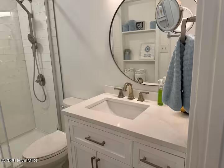 100570221 | Photo 17